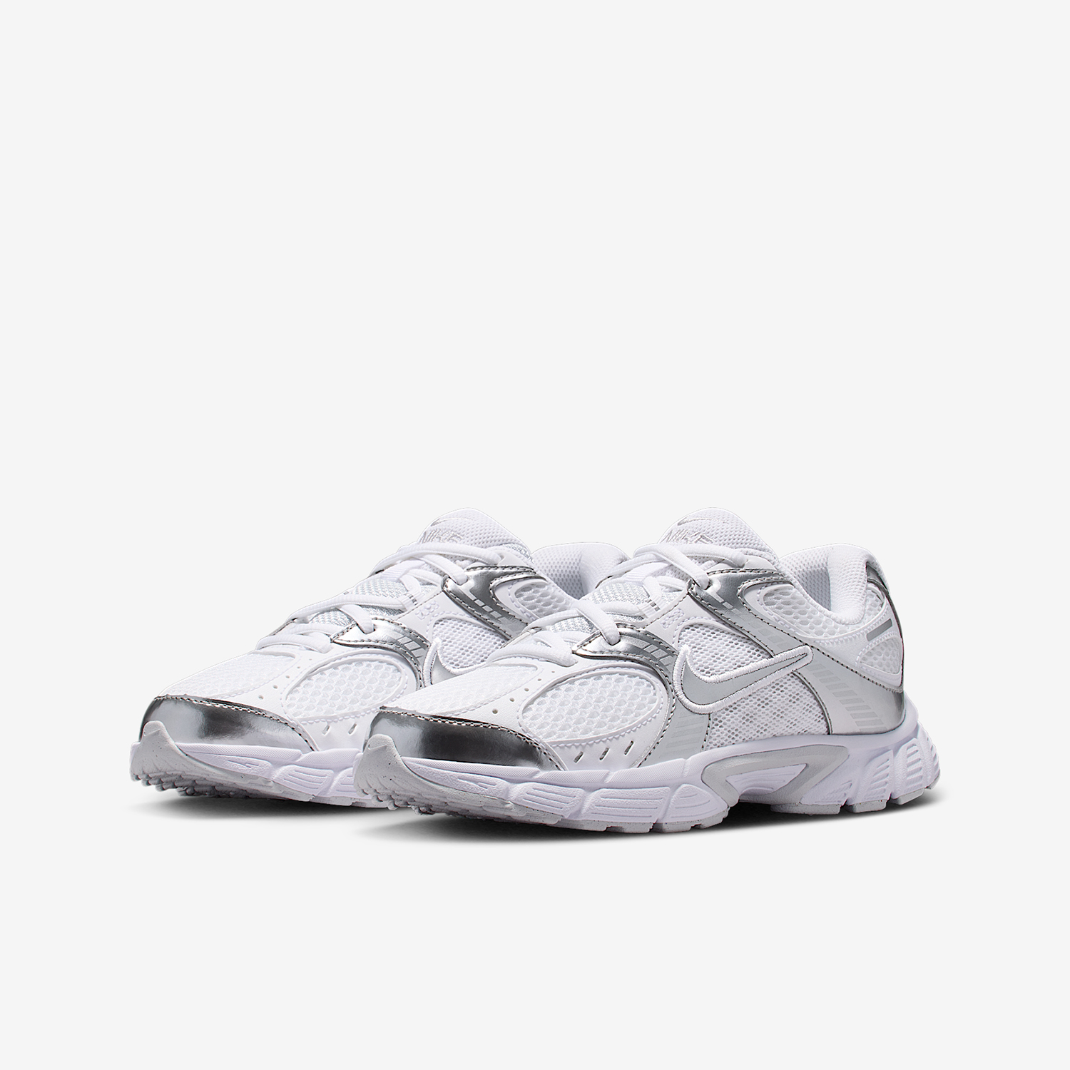 Nike Authentic V5 RNR GS Women - đánh giá và giá Kids Outdoor Wear